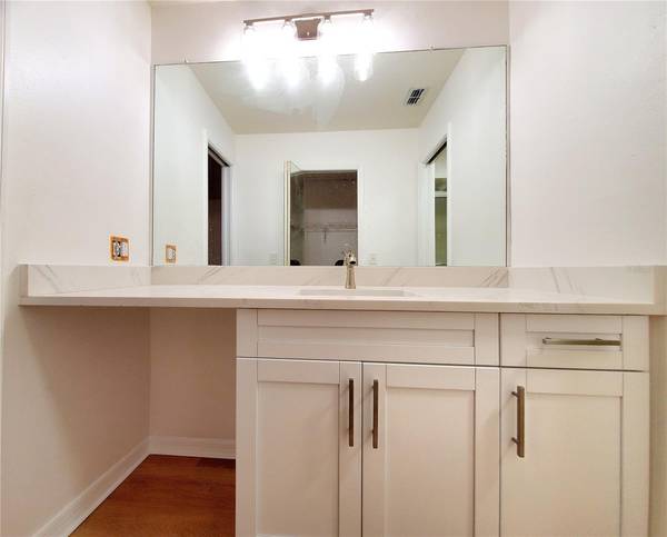 2053 VILLA TER, Clearwater, FL, 33763 photo 17