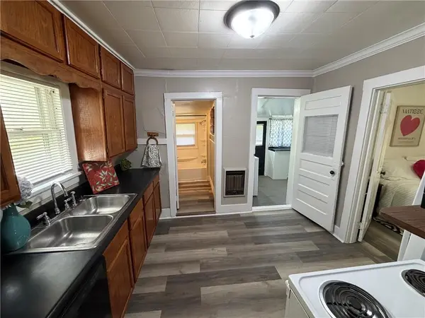 1308 Oak Hill AVE, Lawrence, KS 66044