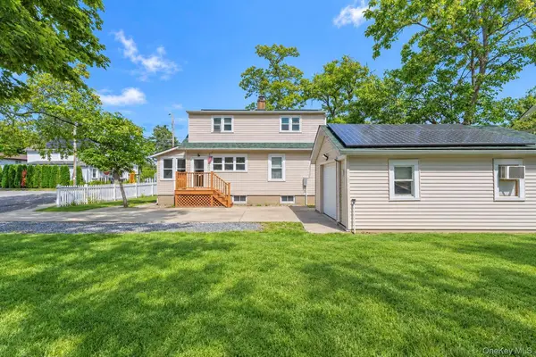 116 Saint Johns ST, Central Islip, NY 11722