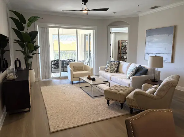 5122 MANORWOOD DR #4B, Sarasota, FL 34235