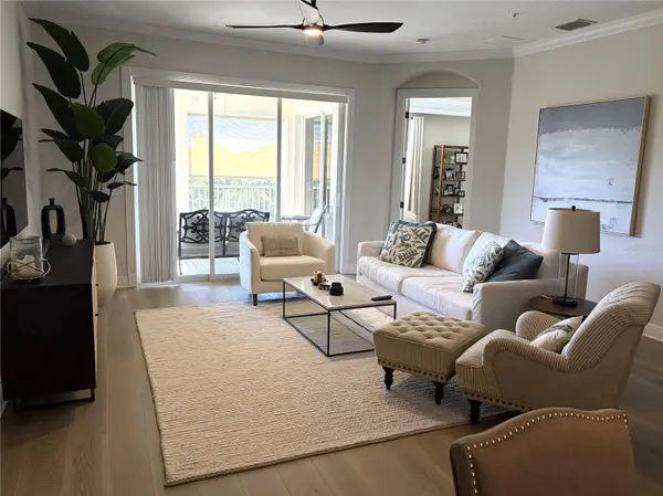 5122 MANORWOOD DR #4B, Sarasota, FL 34235