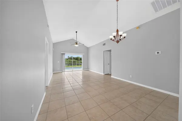 168 SEABREEZE CIR, Kissimmee, FL 34743