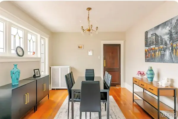 1140 Edward TER, St Louis, MO 63117