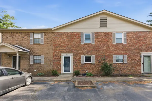 541 River Rock Blvd, Murfreesboro, TN 37128