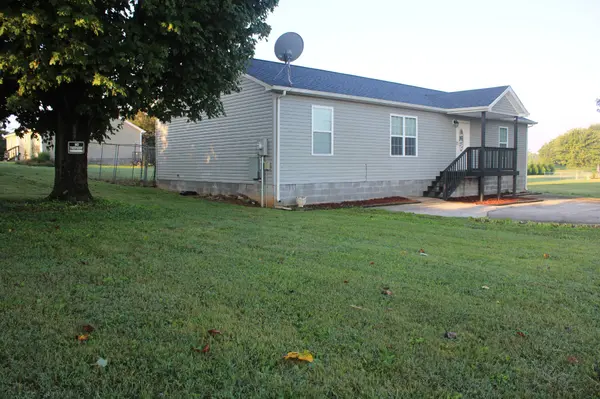 90 Allred Rd, Decherd, TN 37324