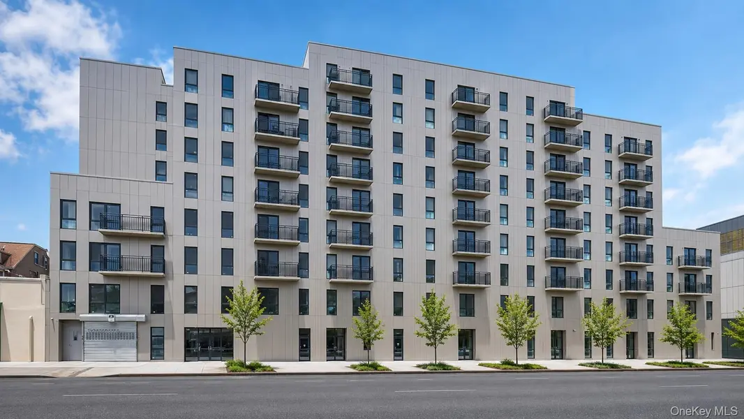 7040 45 AVE #6D, Woodside, NY 11377