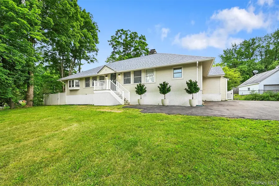 96 Galloway RD, Warwick, NY 10990