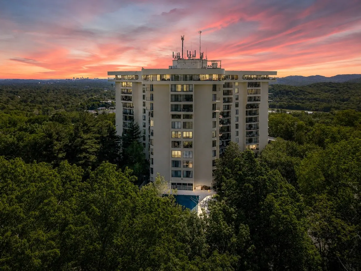 6666 Brookmont Ter #1012, Nashville, TN 37205