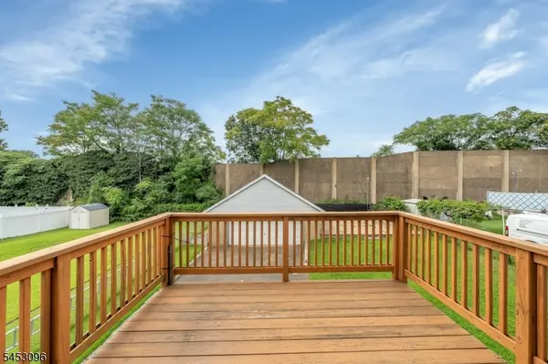 150 Maple Ave, Woodland Park, NJ 07424