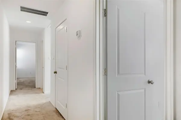 591 Commander Abbott DR, Jarrell, TX 76537