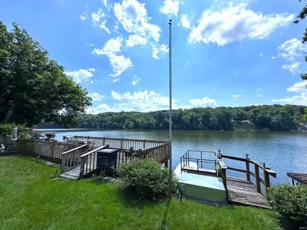 1007 E Ohio ST, Monticello, IN 47960