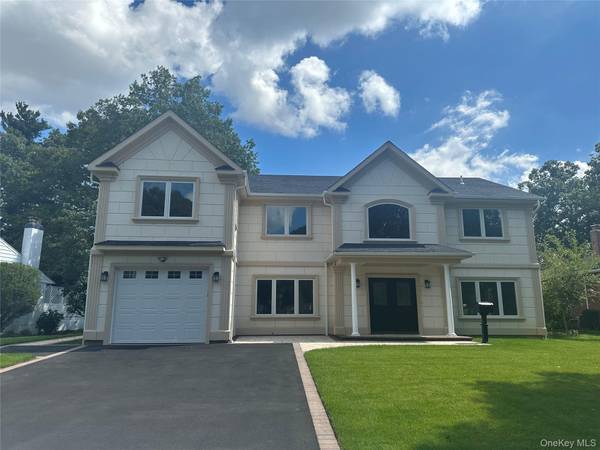 114 Maytime DR, Jericho, NY 11753