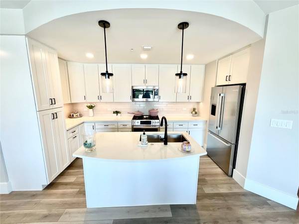 231 2ND ST S #304, Safety Harbor, FL 34695
