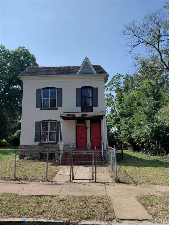 6032 Suburban AVE, St Louis, MO 63112