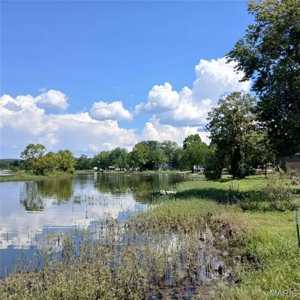 174 Beaver Lake CT, Ironton, MO 63650