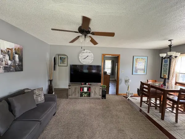 915 N 10th ST, Rochelle, IL 61068