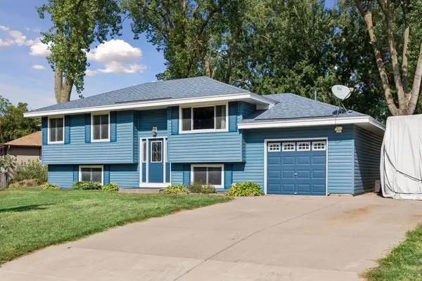 250 Stardust BLVD, Circle Pines, MN 55014