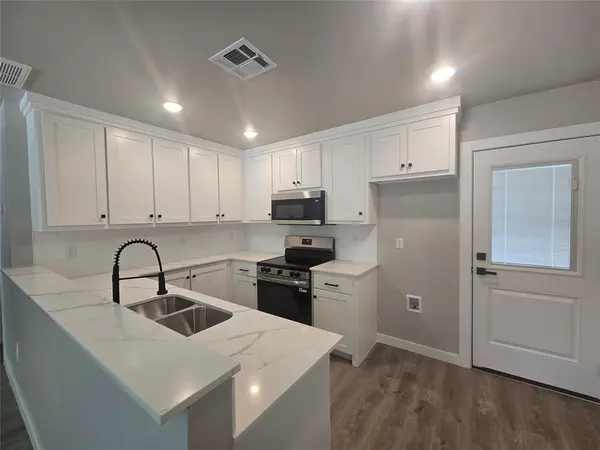 1304 E Margaret ST, Shawnee, OK 74801