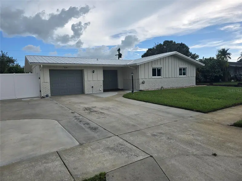 5420 STARWOOD PL, Sarasota, FL 34232