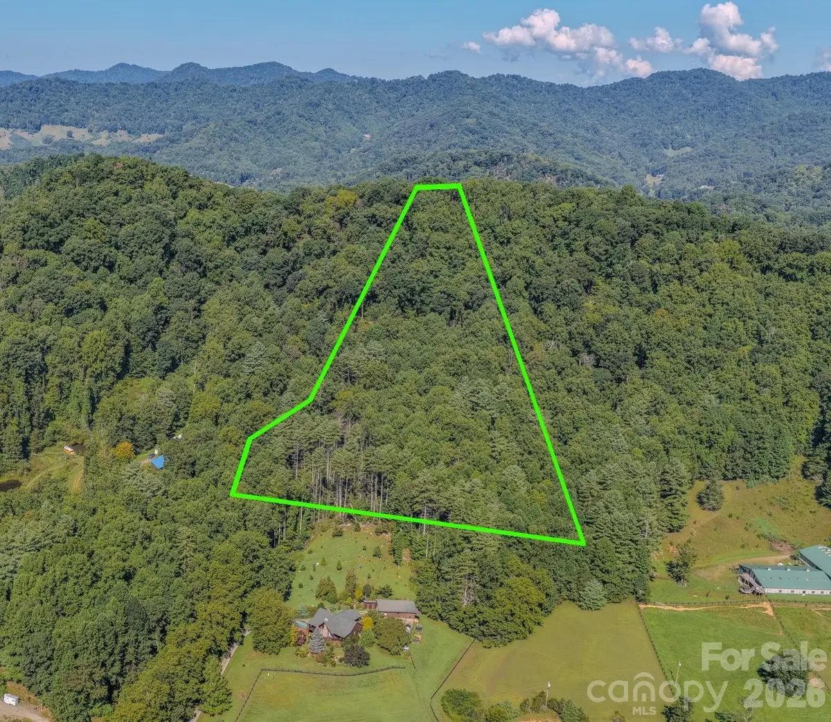 99999 Crooked Creek RD, Mars Hill, NC 28754