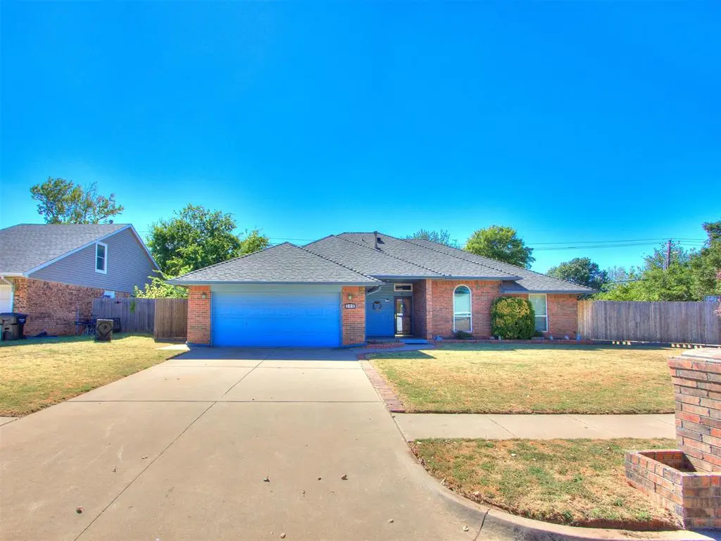 109 S Ramblin Oaks DR, Moore, OK 73160