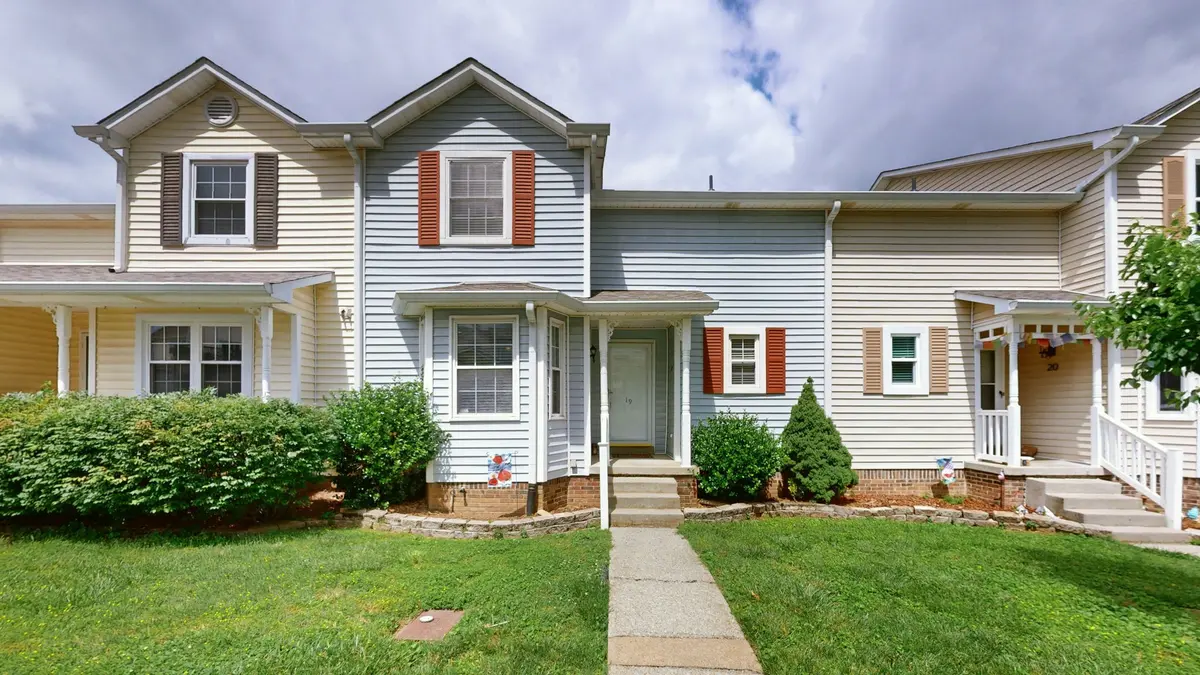 19 Rolling Meadows Dr, Goodlettsville, TN 37072