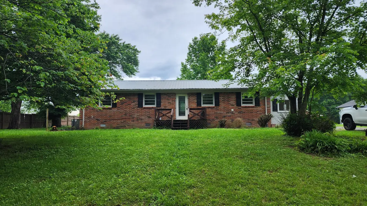 130 Hales Ln, Dowelltown, TN 37059