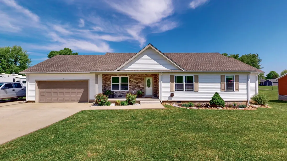 190 Anne Claire Ln, Cave City, KY 42127