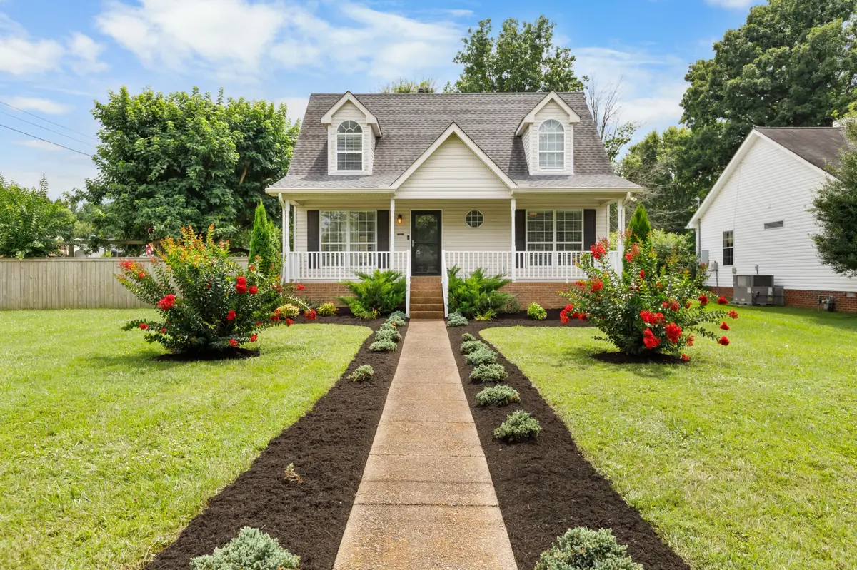 303 Highland Dr, White House, TN 37188