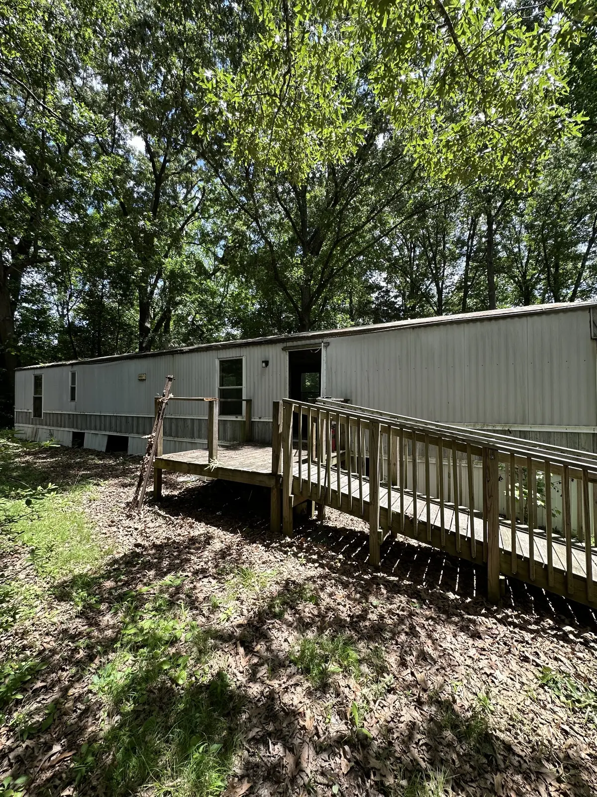 1581/2 Westview St, Camden, TN 38320
