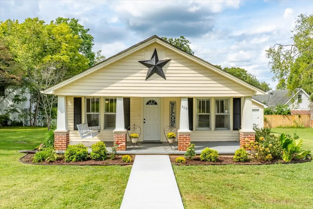 409 E McLean St, Manchester, TN 37355