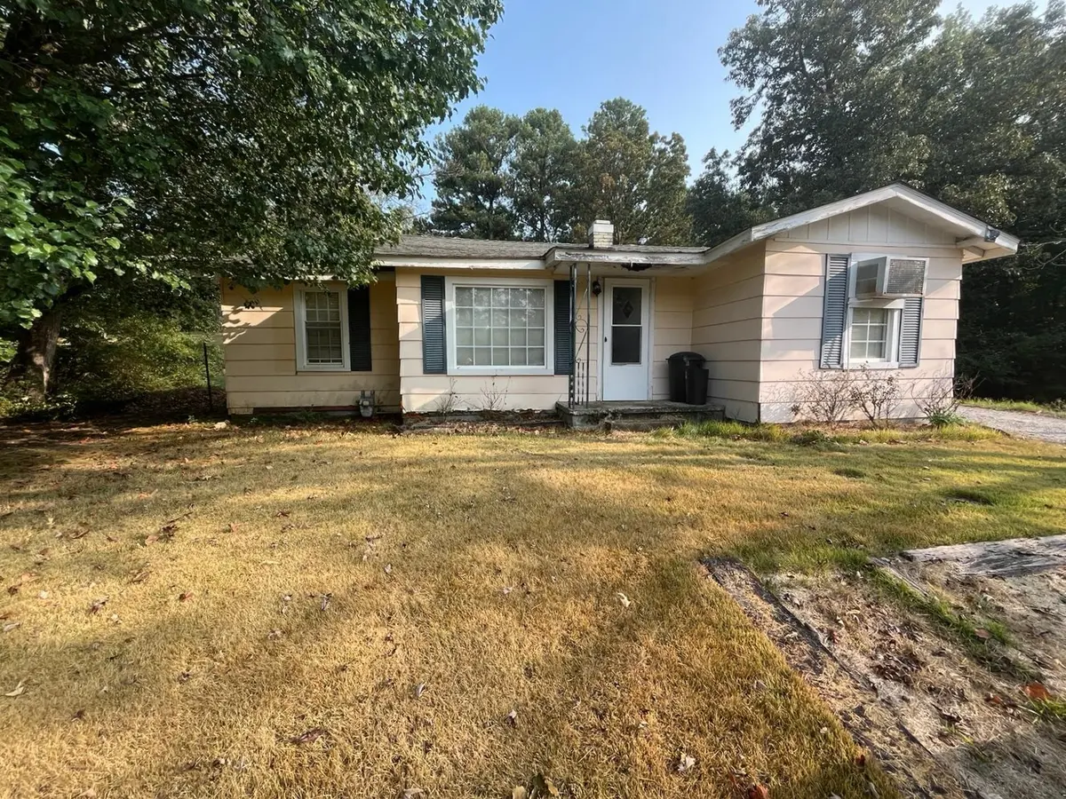 70 Old Bruceton Rd, Bruceton, TN 38317