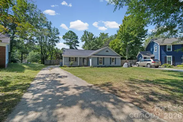4301 Claybury CT, Charlotte, NC 28227