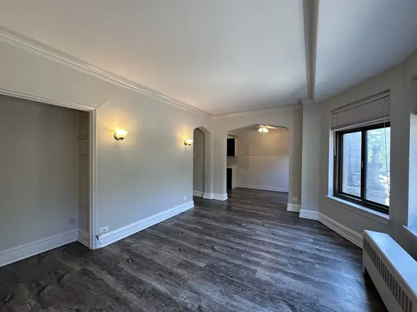 1033 W Loyola AVE #202, Chicago, IL 60626