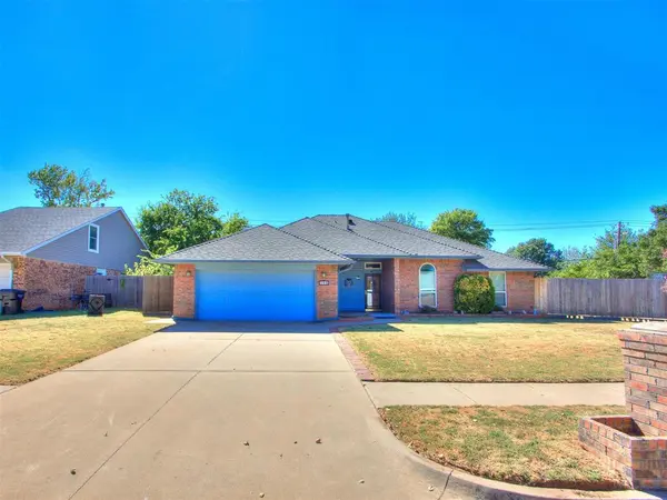 109 S Ramblin Oaks DR, Moore, OK 73160