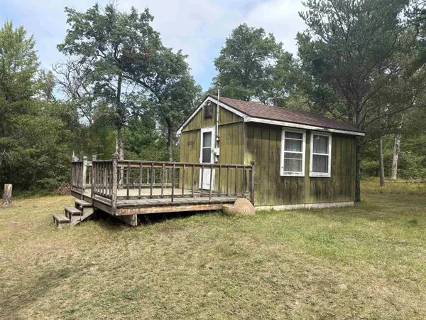 W11260 HALHWEG RD, Athelstane, WI 54104