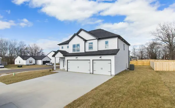101 Monaghan Dr, Clarksville, TN 37042