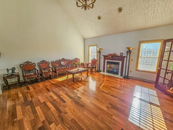 524 Highway 82 #E, Bell Buckle, TN 37020
