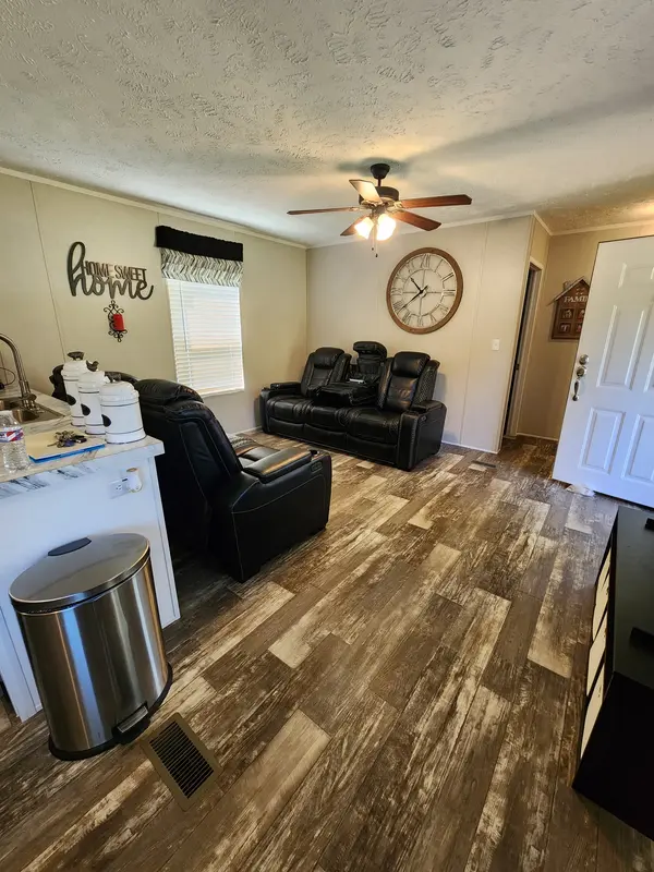 2280 Butcher Ridge Rd, Cumberland Furnace, TN 37051