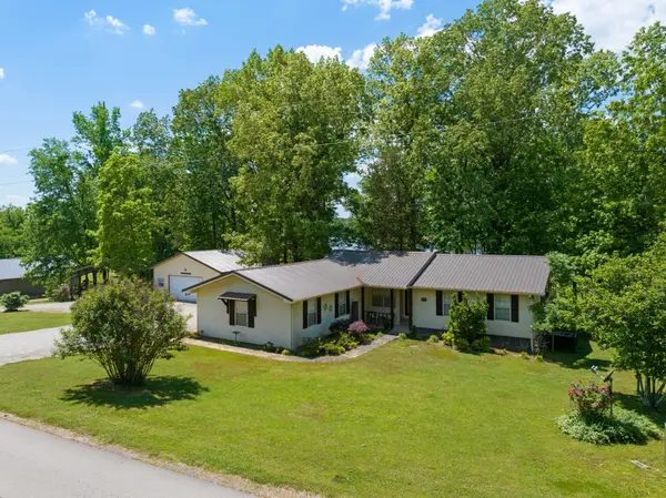 184 Beechview Drive, Clifton, TN 38425