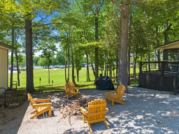 184 Beechview Drive, Clifton, TN 38425