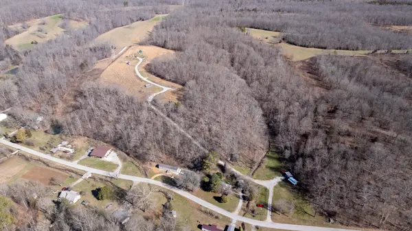 5580 Gimlet Rd, Lawrenceburg, TN 38464