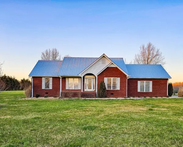 919 Geedville Rd, Bradyville, TN 37026