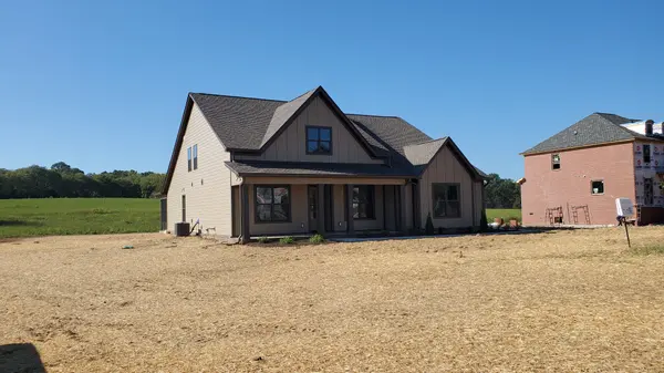 1060 Peyton Place, Columbia, TN 38401