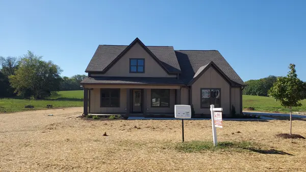 1060 Peyton Place, Columbia, TN 38401