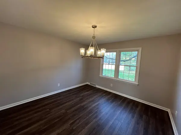 103 Windsor Dr, Hopkinsville, KY 42240