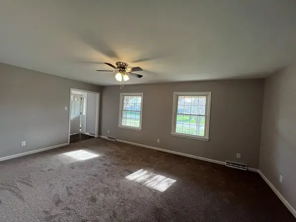 103 Windsor Dr, Hopkinsville, KY 42240