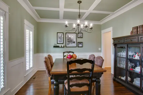 536 Piccadilly Dr, Murfreesboro, TN 37128