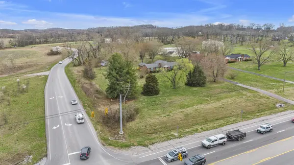4570 Columbia Pike, Thompsons Station, TN 37179