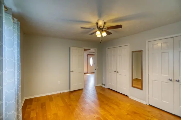 946 Macedonia Rd, Adolphus, KY 42120